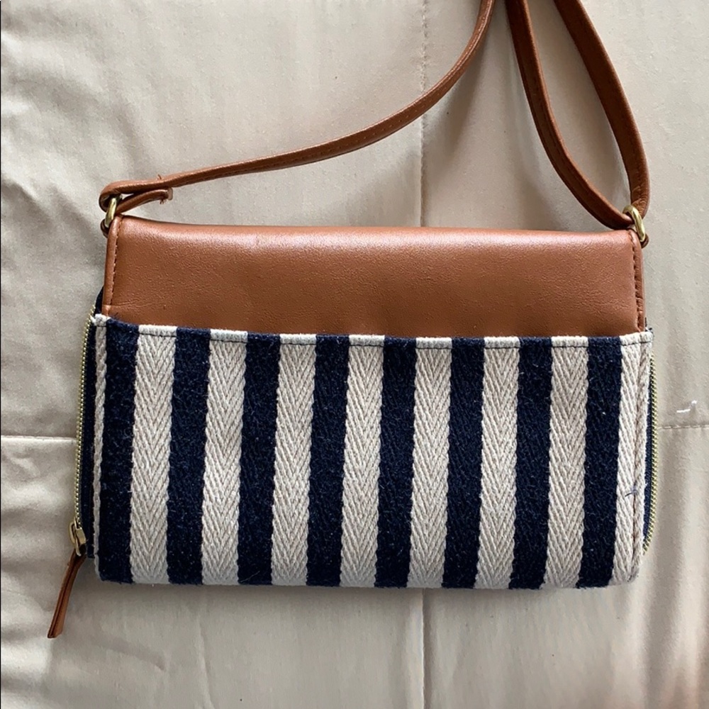 Purse - Picture 2 of 4